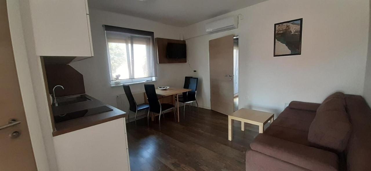 Apartments Barbic Medulin Extérieur photo